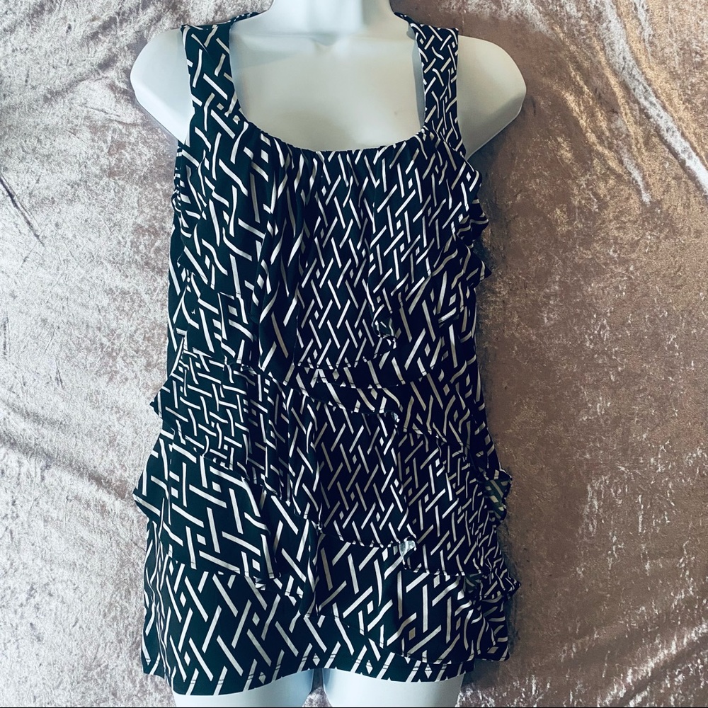 WHBM B & W Sleeveless Layered Ruffle Top